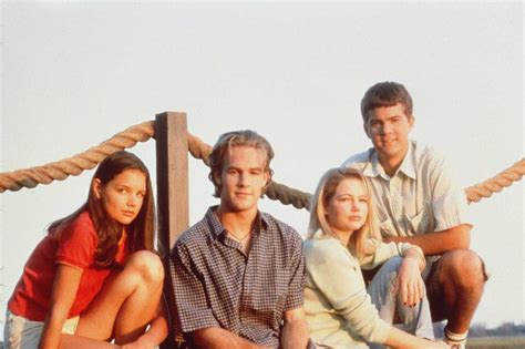  Dawson's Creek: วัยรุ่นรักสามเส้า ที่ชายหาดในอเมริกา